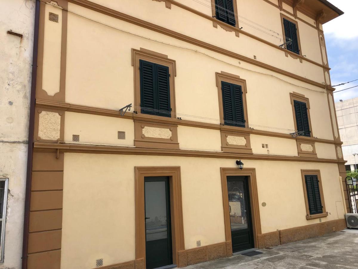 Casa Vacanza Ilia Pescia Exterior photo