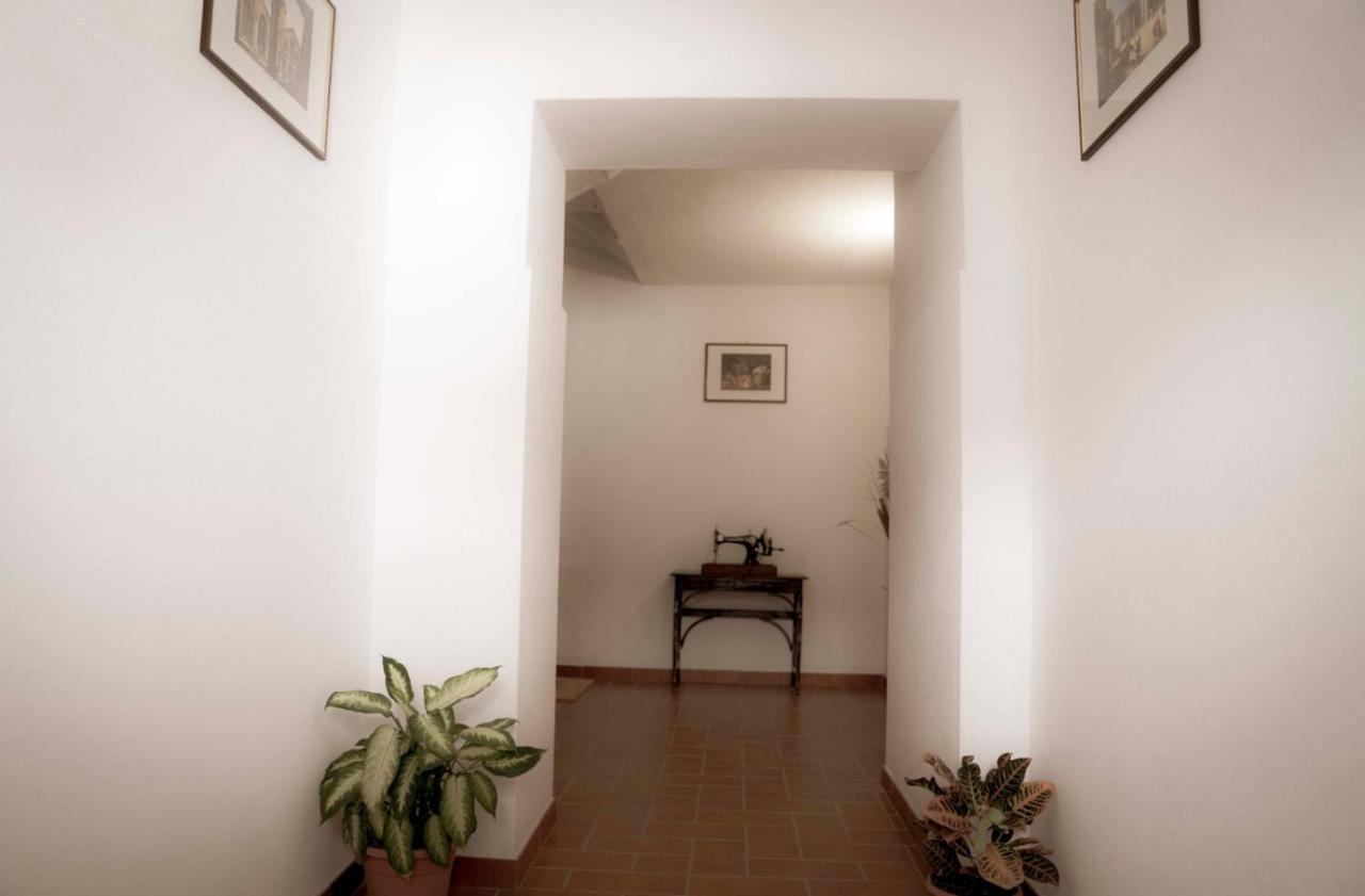Casa Vacanza Ilia Pescia Exterior photo