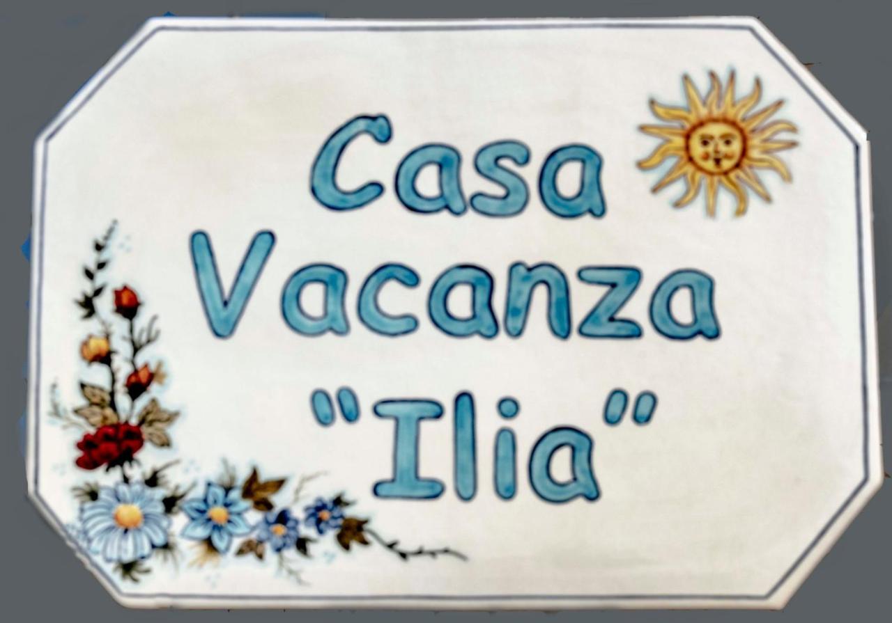 Casa Vacanza Ilia Pescia Exterior photo